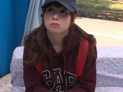 草食男子偽るヤリチンに痙攣イキさせられちゃうロリ美少女