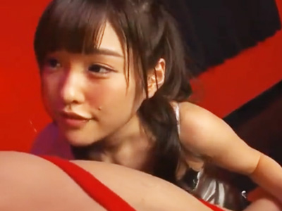 可愛い顔してドSな美少女に寸止め手コキで焦らされ最後は足コキ射精フィニッシュ！