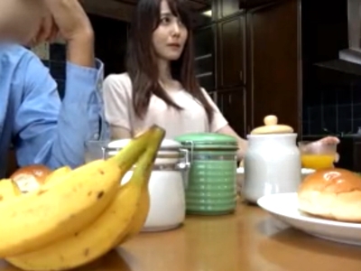 ハーフ顔の美人妻は寝取られていた！極太チンポに溺れてNTR中出し