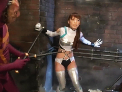 怪人たちのリョナ凌辱でアヘってしまうピチピチ美少女戦士