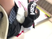 【HD盗撮動画】激カワ制服美少女を駅構内で発見して尾行開始！鋭利なアングルで純白パンチラGET！