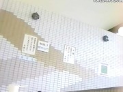 【盗撮動画】即削除！リアル女子風呂映像！日焼け跡残るピチピチボディの素人全裸ギャルｗｗｗ