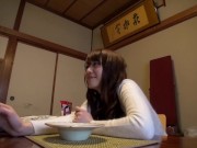 混浴温泉で生チンポ見せられてその気になっちゃう素人奥さま