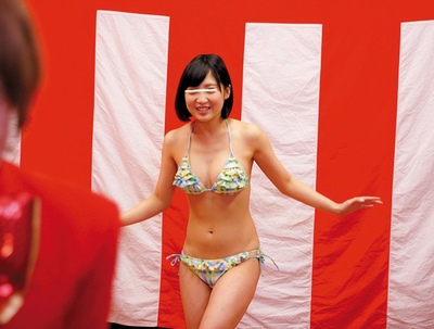 素人限定！激カワ素人さんに水着で「ダルマさんが転んだ」をやらせた結果ｗ