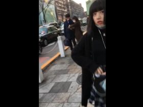 【HD盗撮動画】逮捕寸前！完全修羅場!!!バレました！激カワ美少女にスカート捲り！！