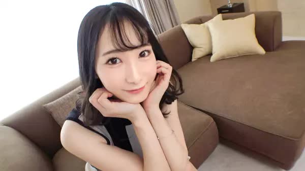 愛嬌抜群の美女ペットショップ店員を発掘