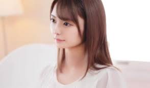 クール系ハーフ美少女をハメ撮り中出し！