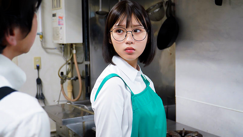 バイト先の地味な女子と一緒に飲んだら…まさかのSEX大好きエロモ...