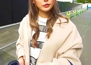 自撮り大好きJDを口説いてハメ！