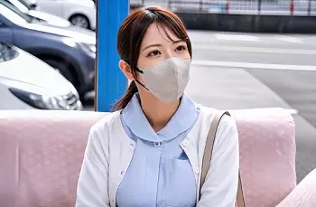 勤務中のナースさんが優しく昇天させてくれる