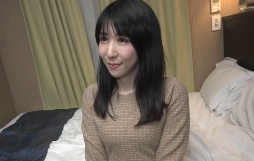 美女で清純派な奥様にやりたい放題！