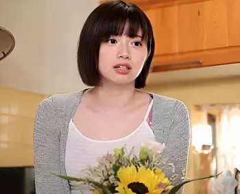 弱みにつけ込まれ旦那の上司に寝取られる美女奥さま